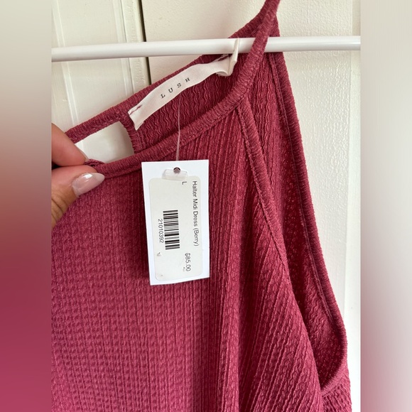 Halter midi dress (Berry colour) by lush - Picture 2 of 3
